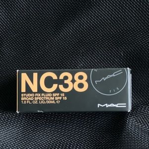 New MAC Studio Fix Foundation NC38